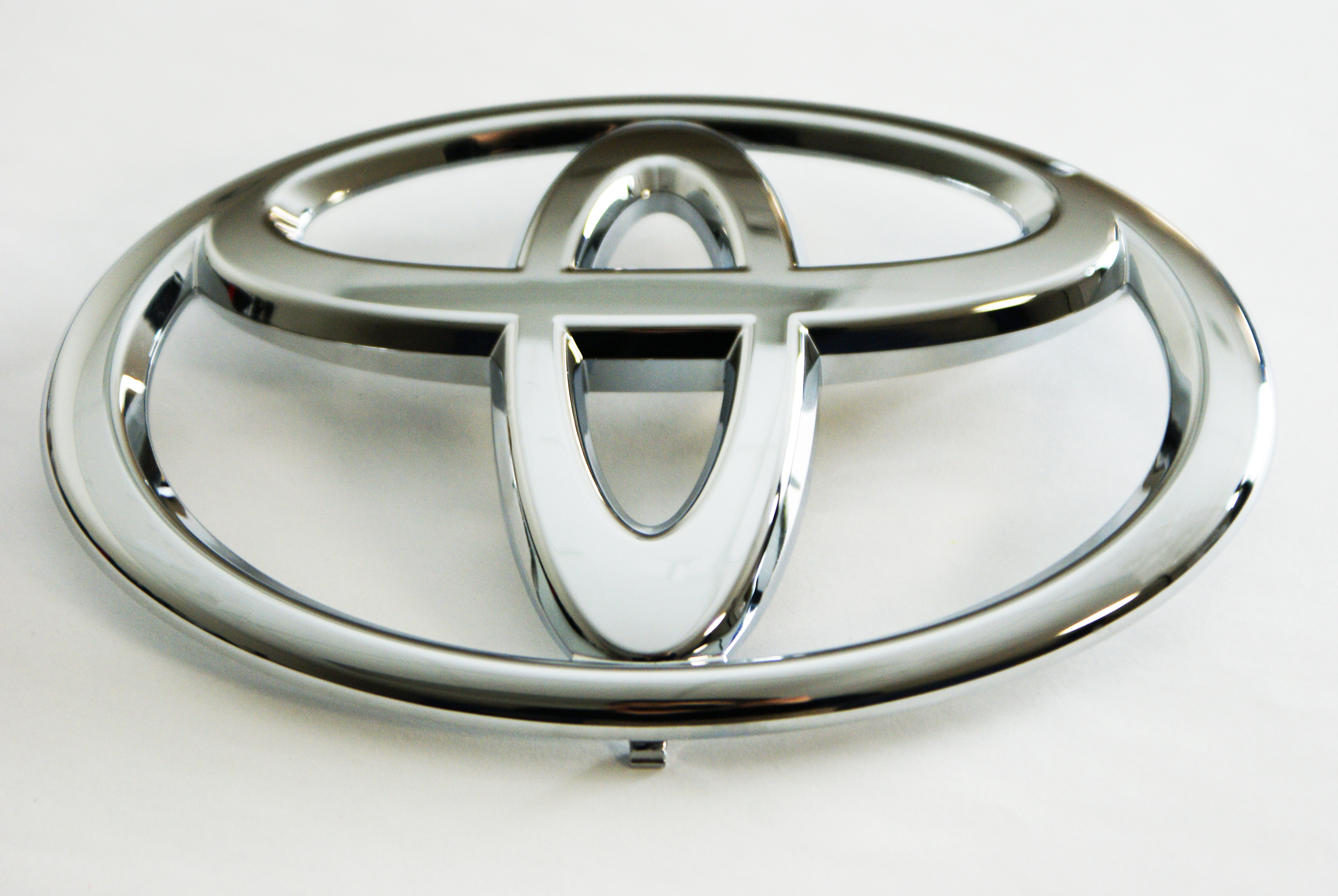 https://epc-images.toyota.com/753110C030.jpg
