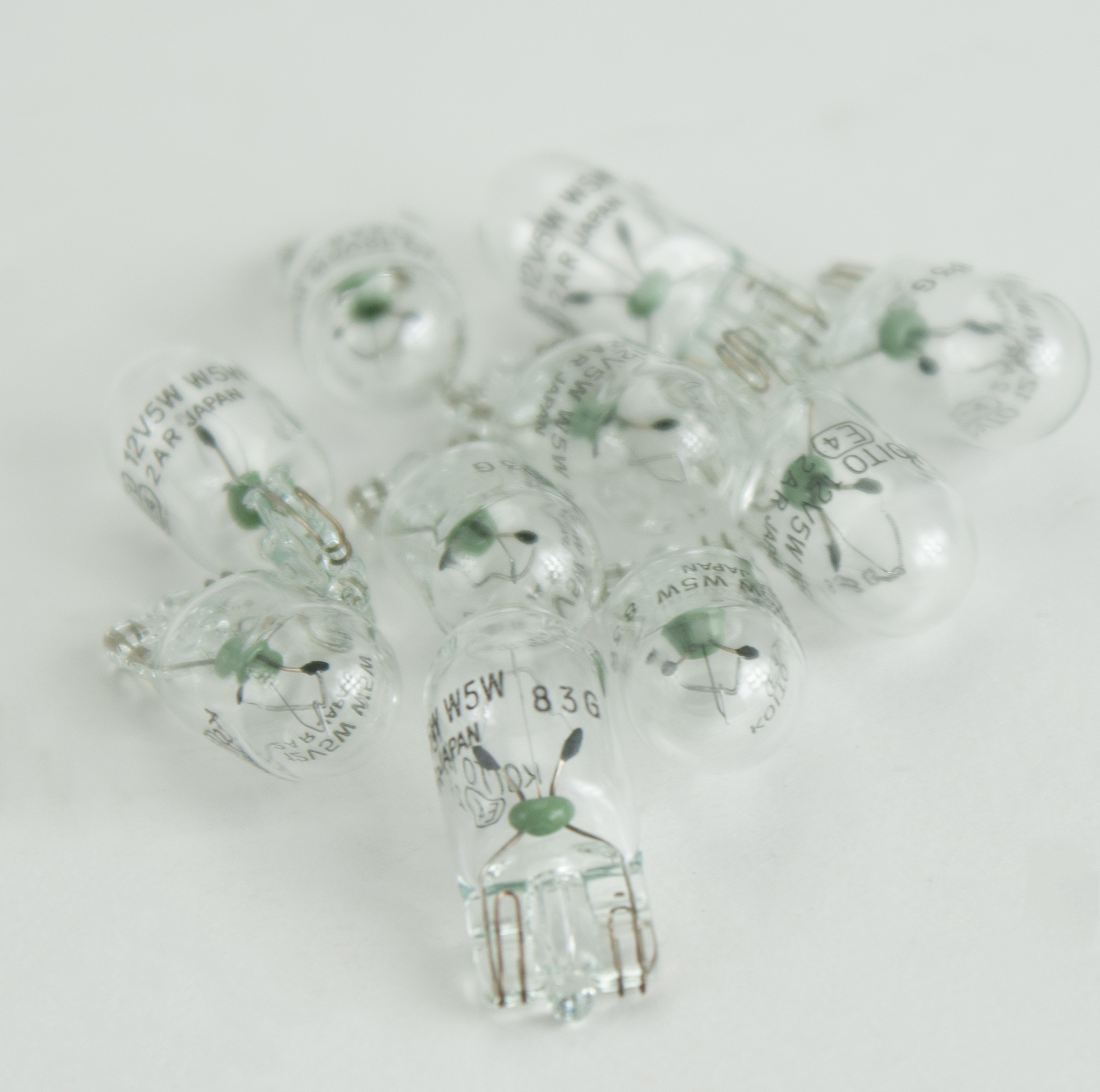 https://epc-images.toyota.com/9008498043_Bulb.jpg