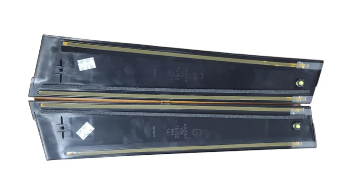 Toyota Rear Right Hand Front Door Window Frame Molding #75755