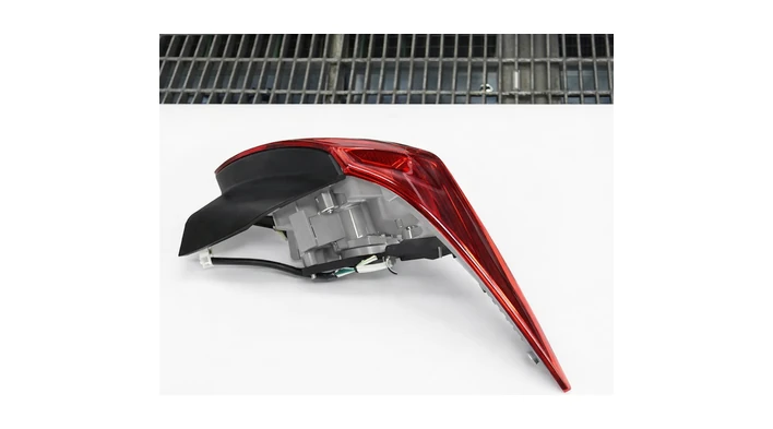 Toyota Rear Combination Light Assembly Left Hand #81560-07060